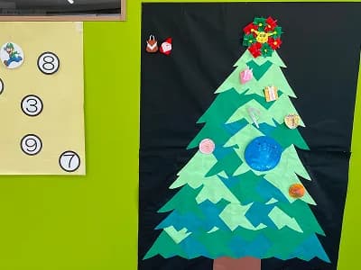 教室で学習活動に取り組む子どもたち